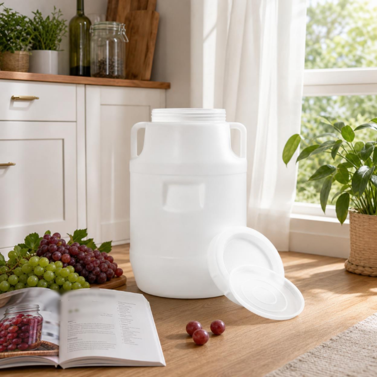 Food Storage Is - Fermentation Barrel with Lid Spill-Resistant Food-Safe
